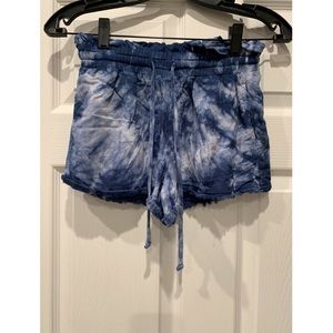 Bella Dahl Tie-Dye shorts!